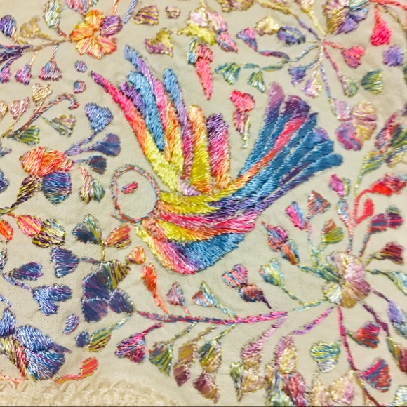 Birds and flowers hand embroidered Mexican blouse top tunic babydoll - Picture 2 of 4